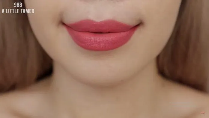 Son MAC màu hồng trung tính