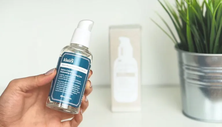 Review Klairs Rich Moist Soothing Serum được yêu thích nhất