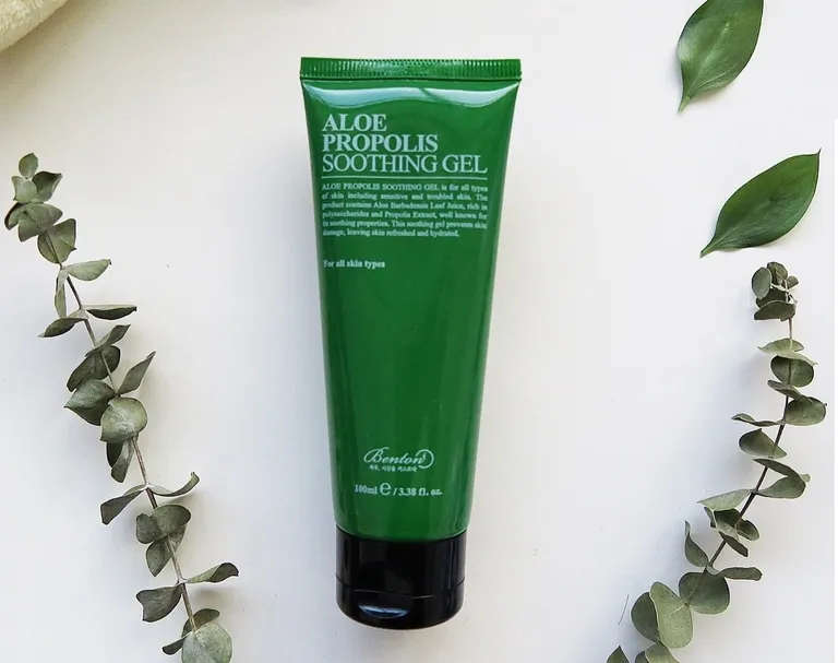 Đánh giá ưu nhược điểm gel dưỡng ẩm Benton Aloe Propolis Soothing Gel