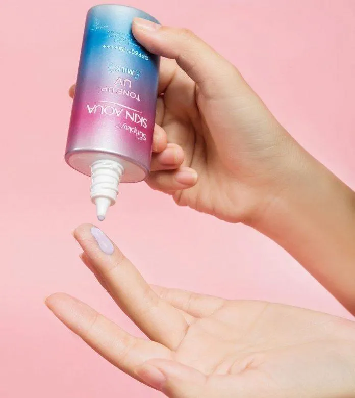 Chất kem và hiệu ứng nâng tone nhẹ nhàng