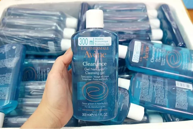 Thiết kế nắp xoay thông minh của Avène Cleanance Gel