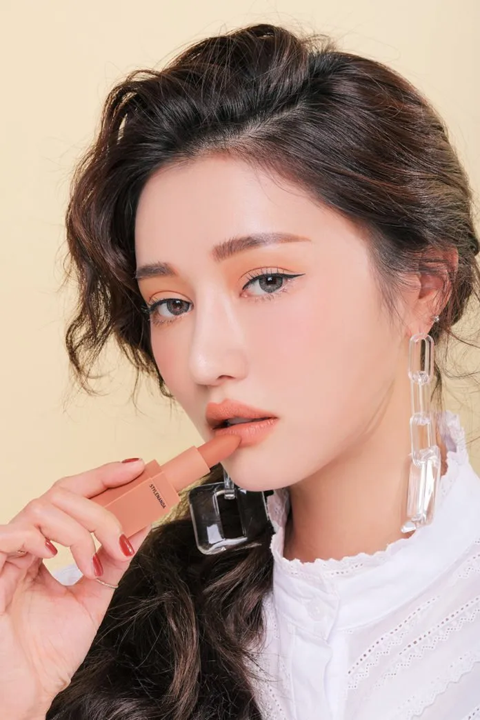 Cam nude sang chảnh