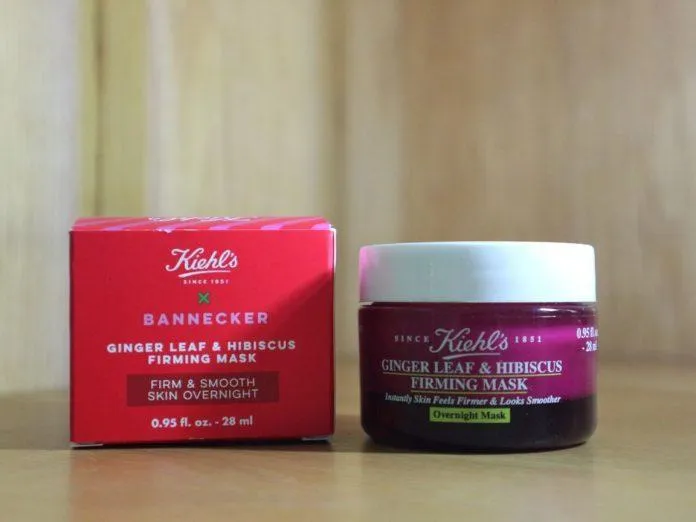 Kết cấu kem mềm mịn, mượt mà của mặt nạ ngủ Kiehl's