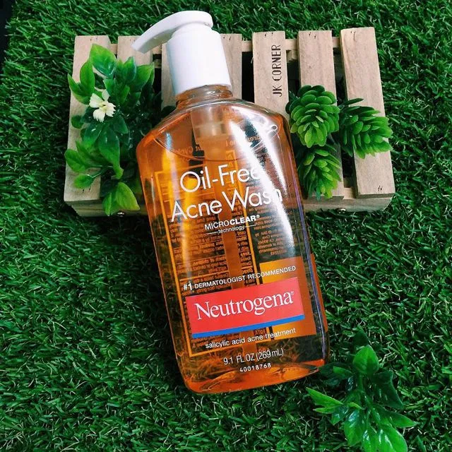 Thành phần sữa rửa mặt Neutrogena