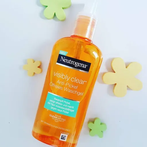 Luôn làm sạch da đúng cách để ngăn ngừa mụn