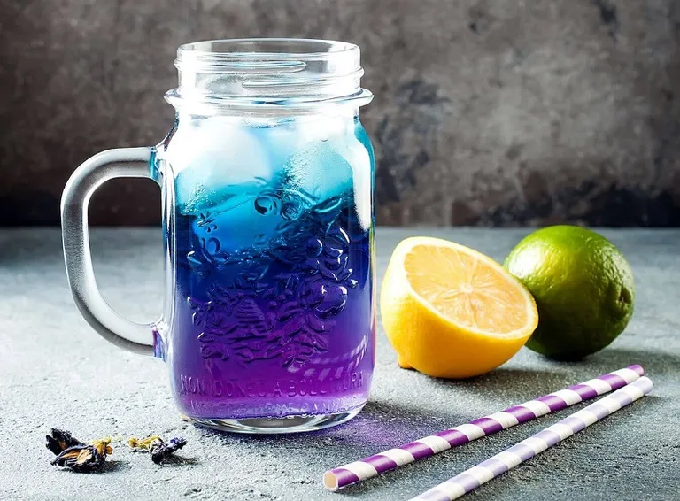 Cách giảm cân bằng trà hoa đậu biếc và chanh