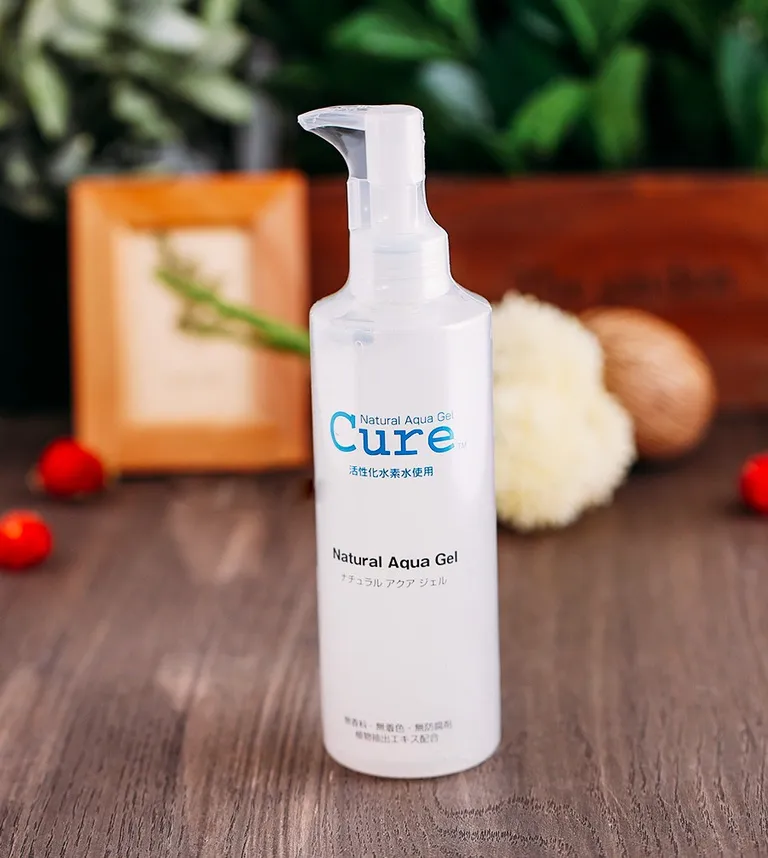Review 'huyền thoại' tẩy tế bào chết Cure Natural Aqua Gel: Có thực sự dịu nhẹ như lời đồn?