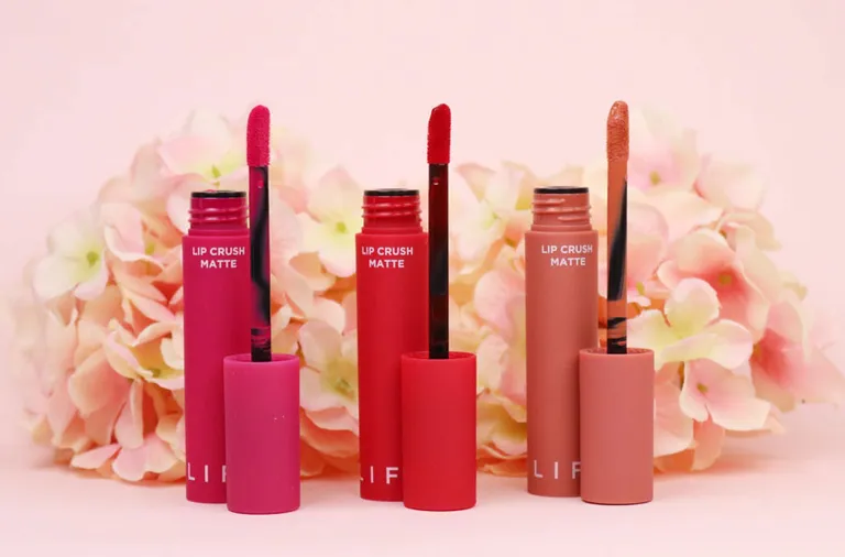 Hướng dẫn cách đánh lòng môi tự nhiên, căng mịn