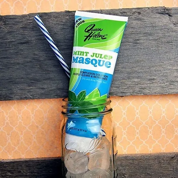 Review mặt nạ Queen Helene Mint Julep: 'huyền thoại' trị mụn giá rẻ