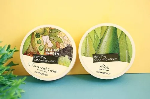 Kết cấu kem đặc, mềm mịn