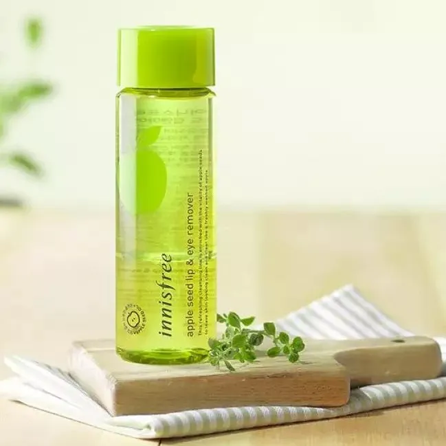 Các sản phẩm tẩy trang của Senka