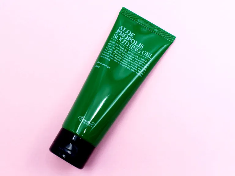 Cách dùng gel dưỡng da Benton trong skincare routine buổi sáng và tối