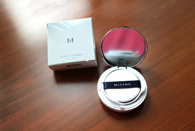 Thiết kế bên trong của Missha M Magic Cushion