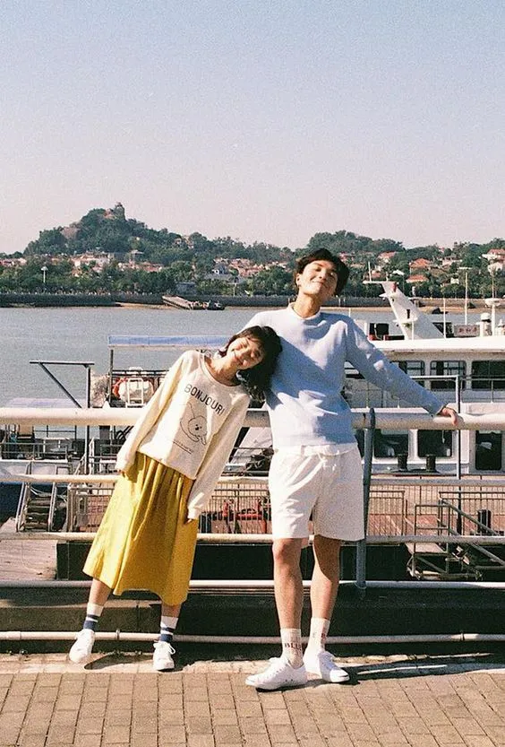 Thơ ngắn về tình yêu buồn