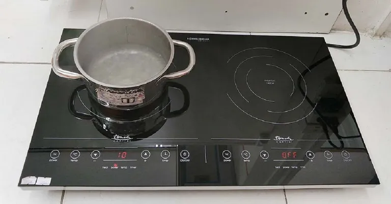 Bếp từ Rommelsbacher chính hãng, tiết kiệm điện năng tốt