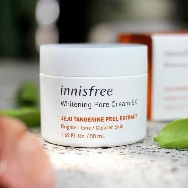 Kem dưỡng trắng da Innisfree Whitening Pore Cream