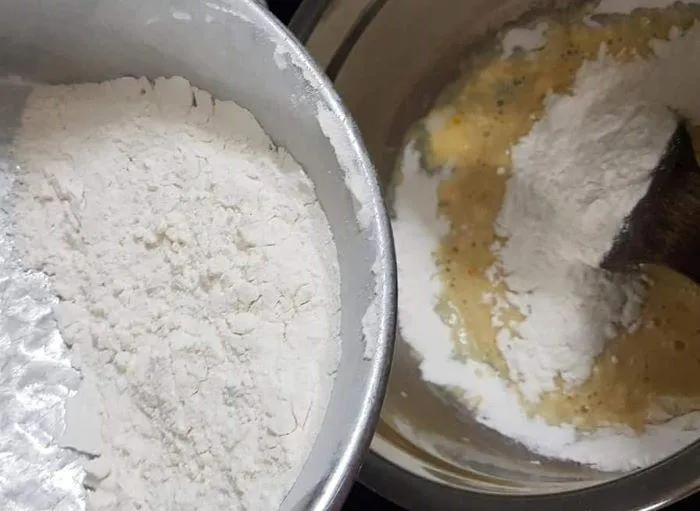 Chuẩn bị bột bánh mì